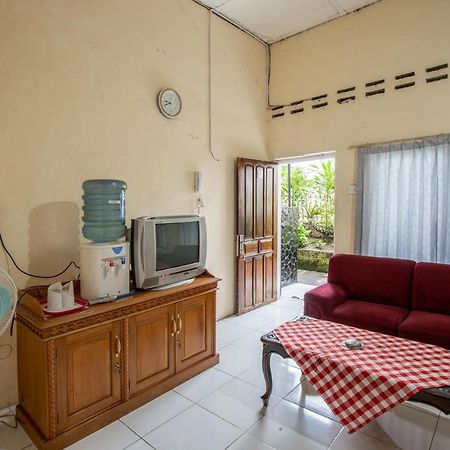 Hotel Jogja Букитинги Екстериор снимка