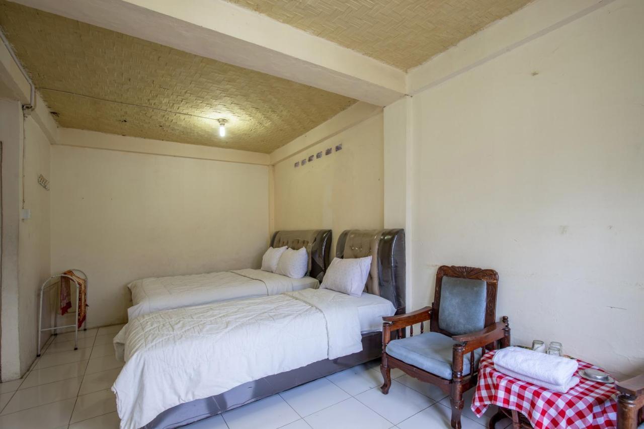 Hotel Jogja Букитинги Екстериор снимка